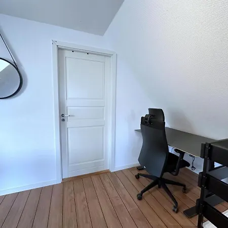 Cozy Coastal In Villa *